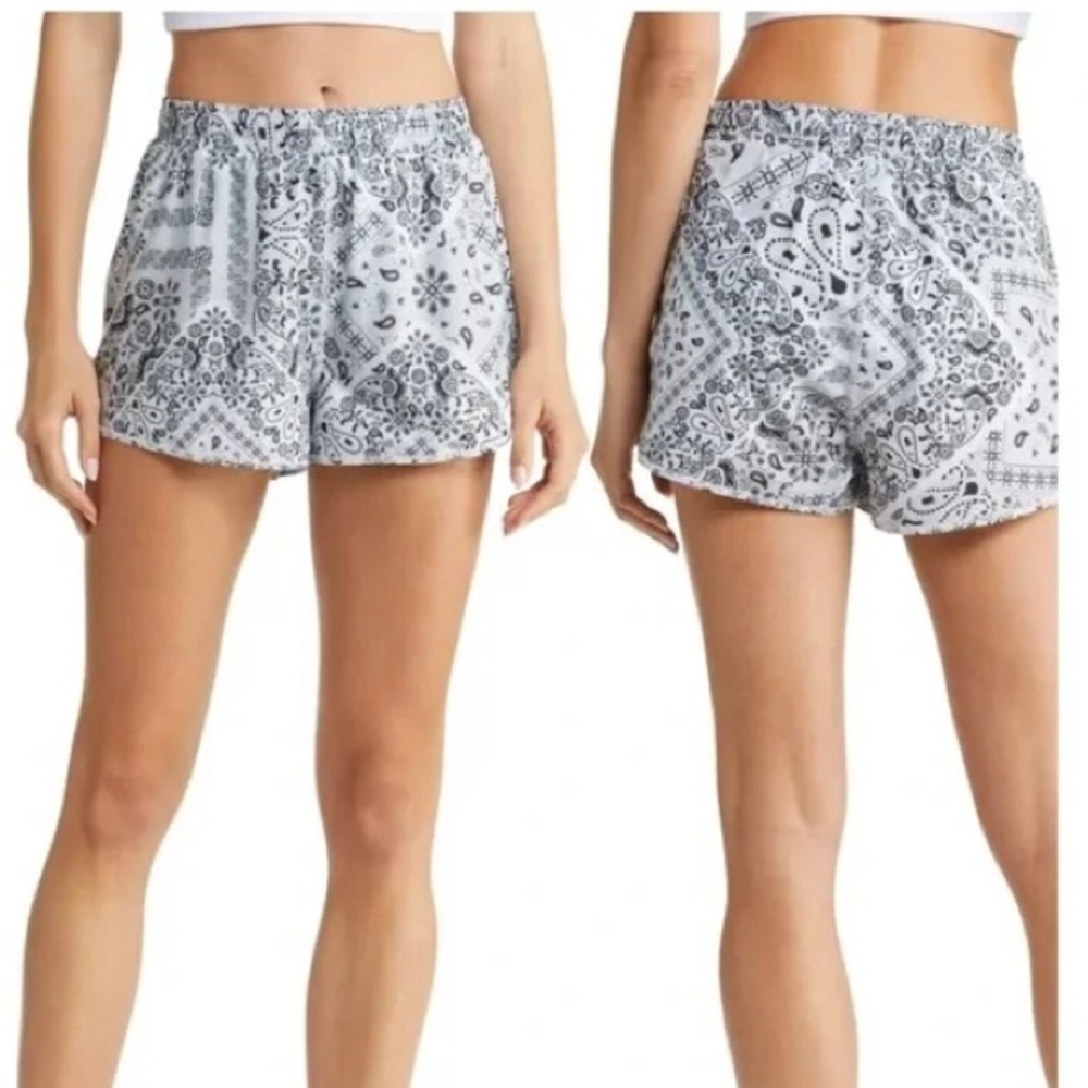 Alo Yoga Bandana Stride Shorts – Size Small, New With Tags